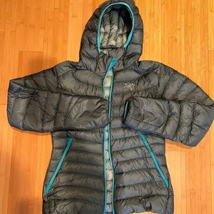 Arcteryx Women’s Cerium LT Down Jacket Size M
